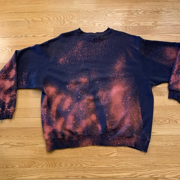 Bleached Vintage Champion Crew Neck - Picture 4 of 4